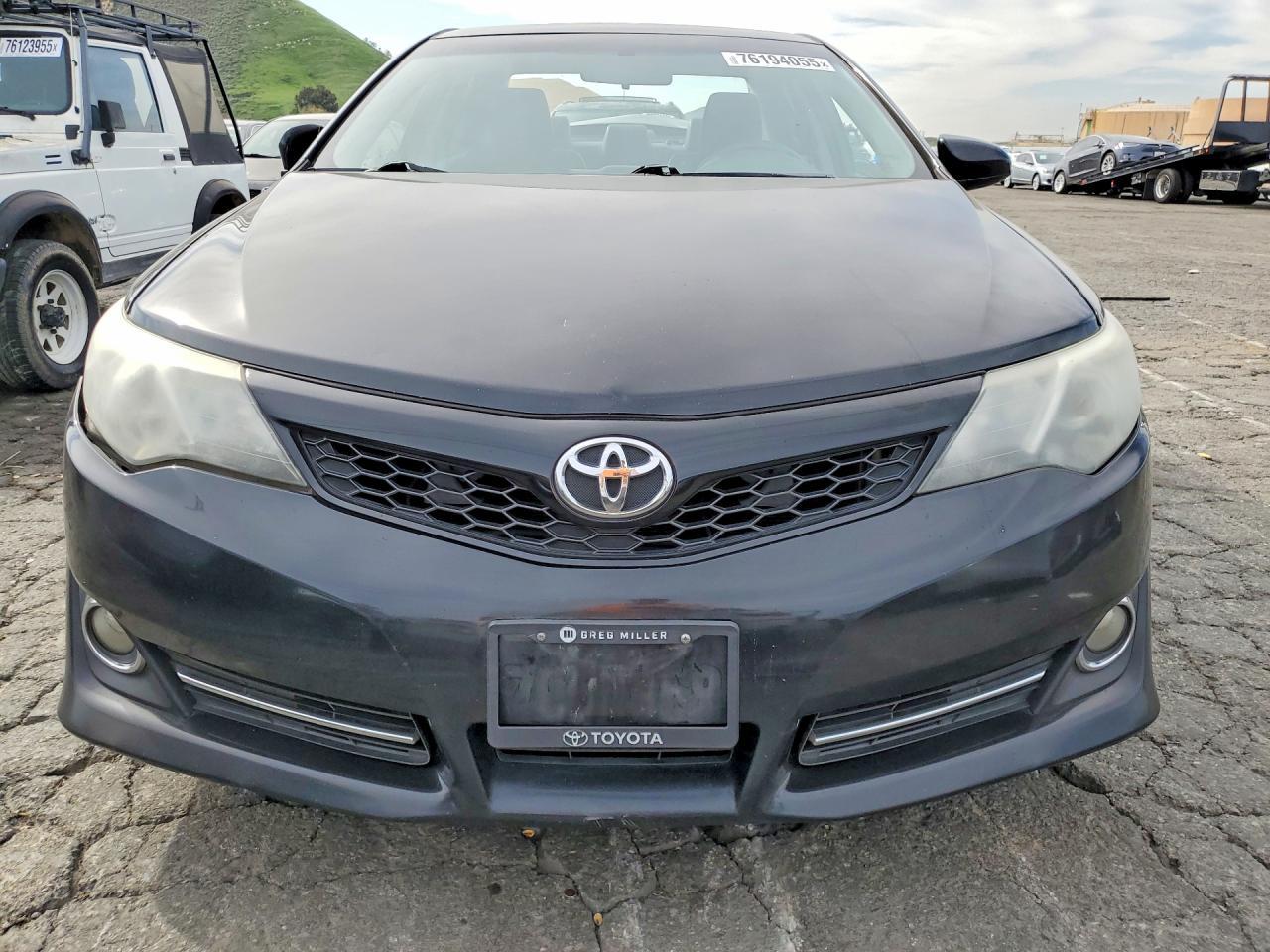 2014 TOYOTA CAMRY