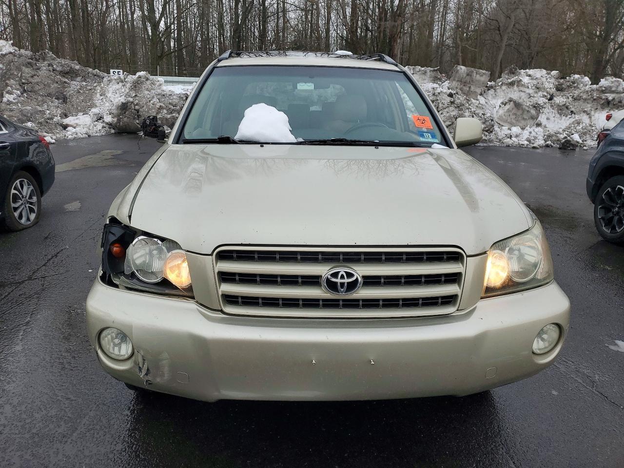 2001 TOYOTA HIGHLANDER