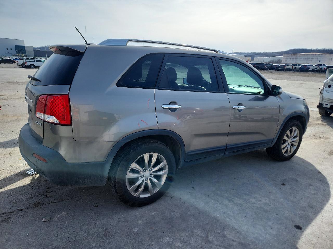 2011 KIA SORENTO