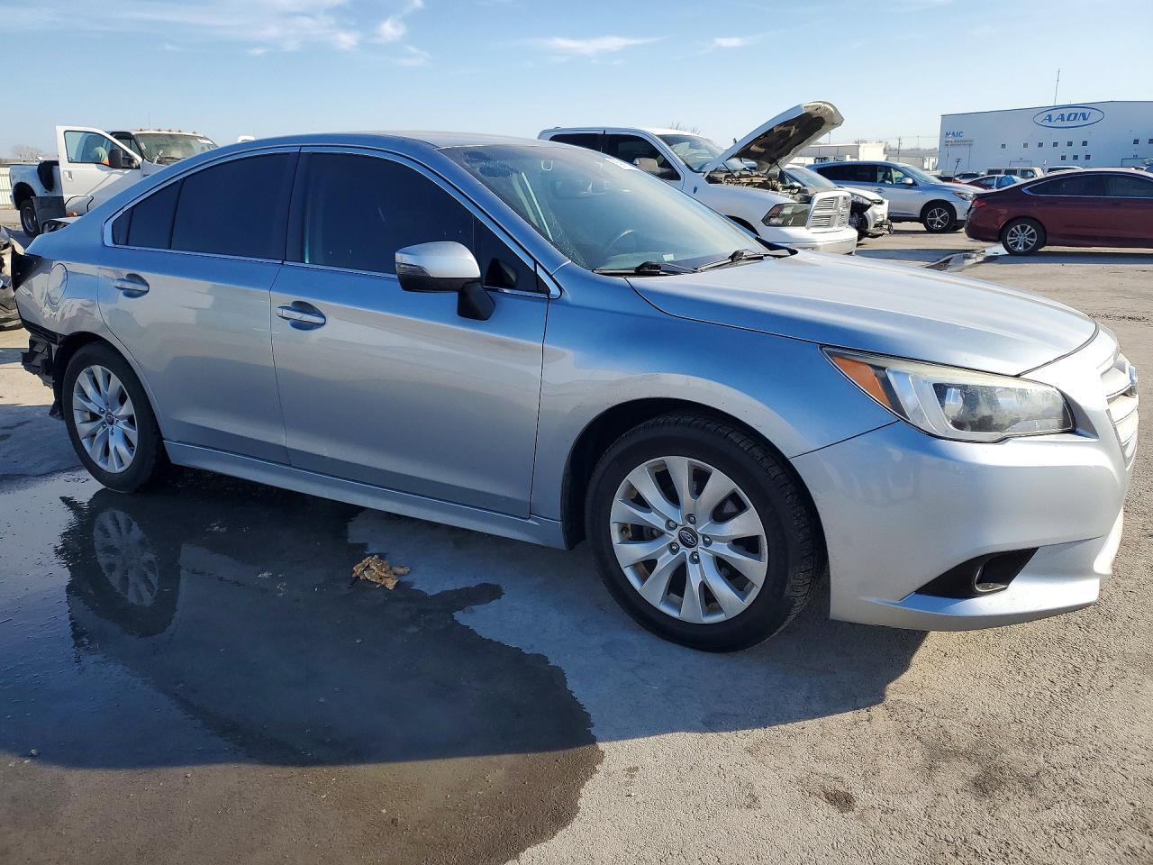 2017 SUBARU Legacy