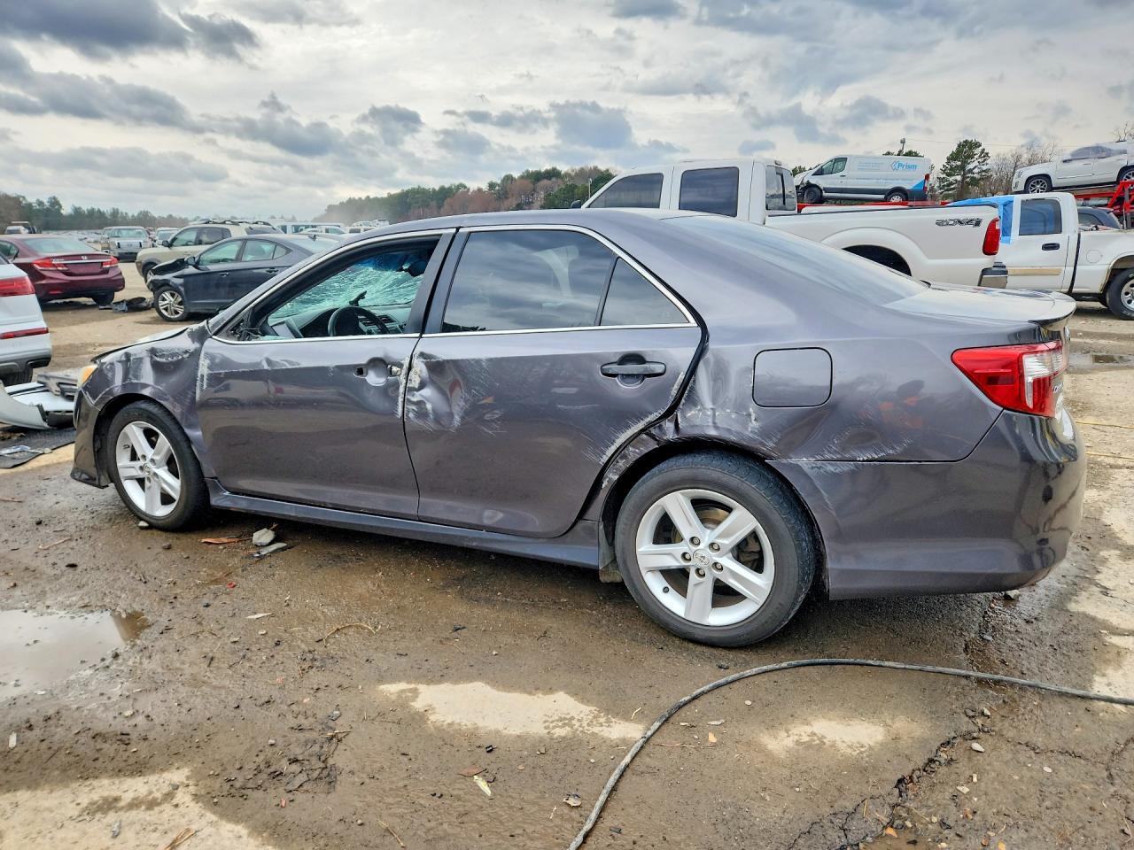 2013 TOYOTA CAMRY