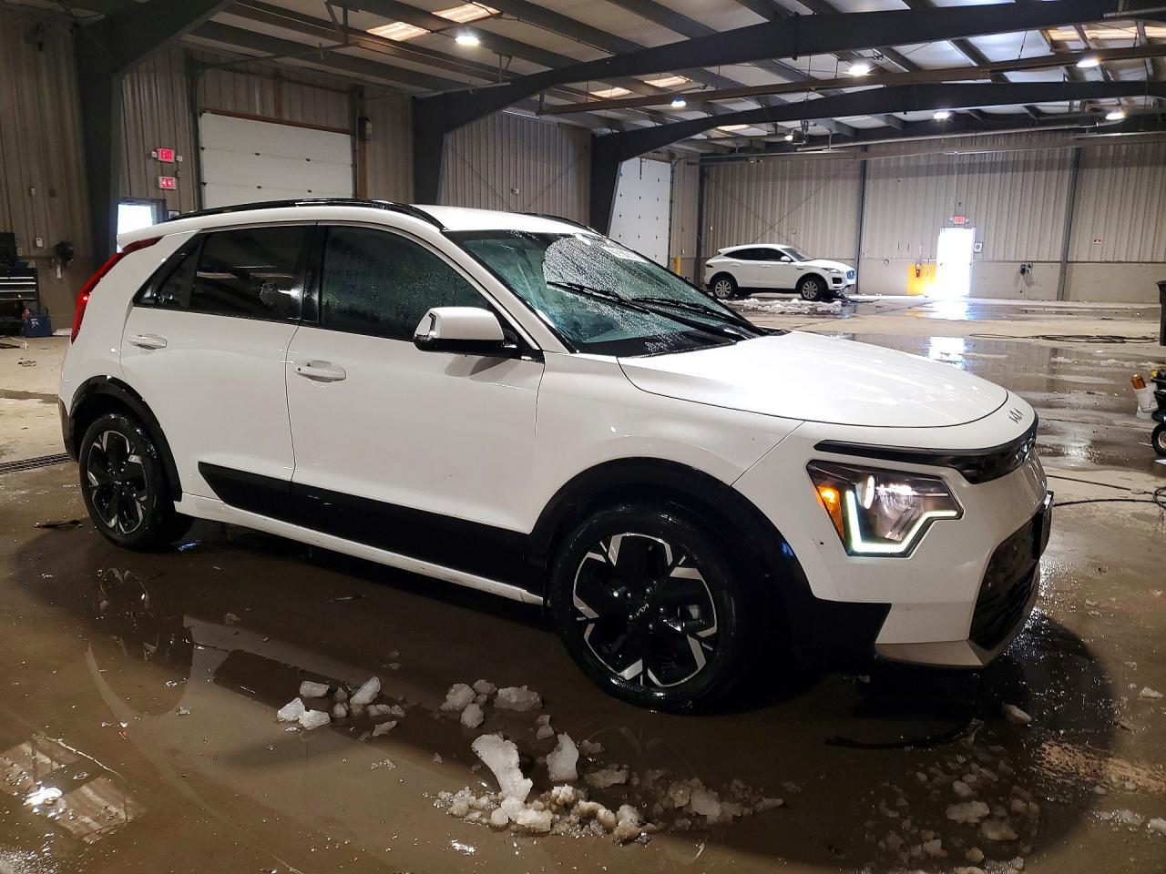 2023 KIA Niro