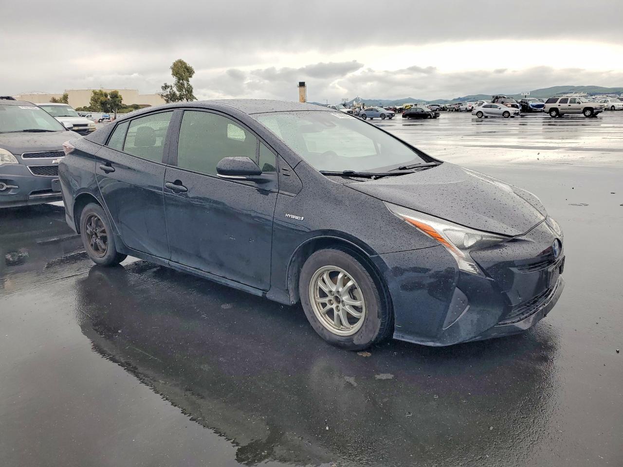 2017 TOYOTA PRIUS