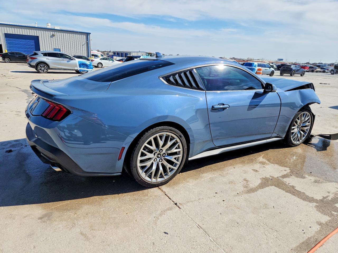 2024 FORD MUSTANG