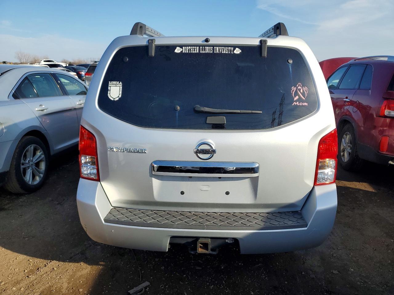 2012 NISSAN PATHFINDER
