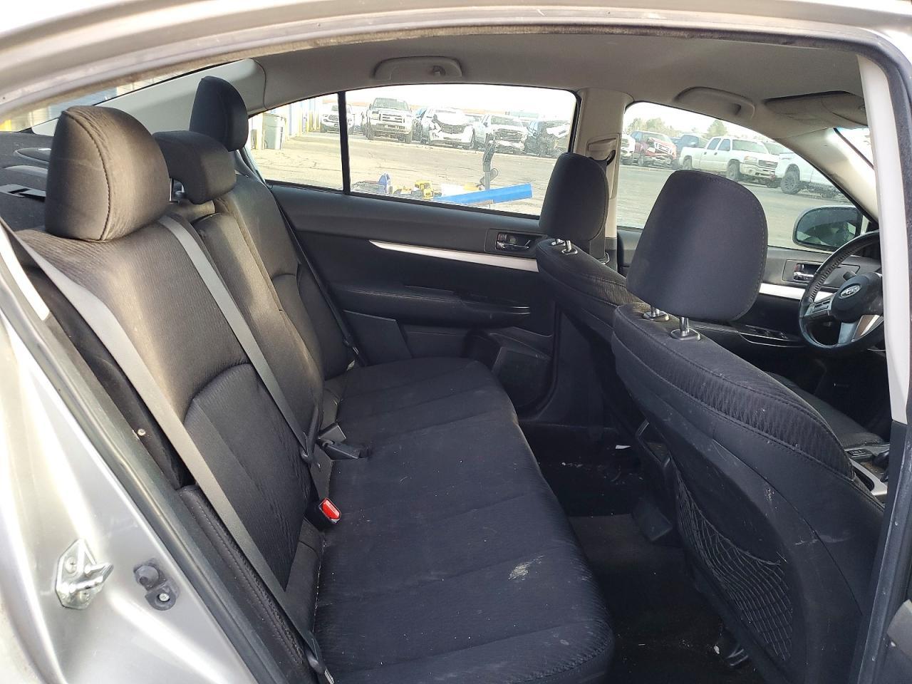 2011 SUBARU Legacy