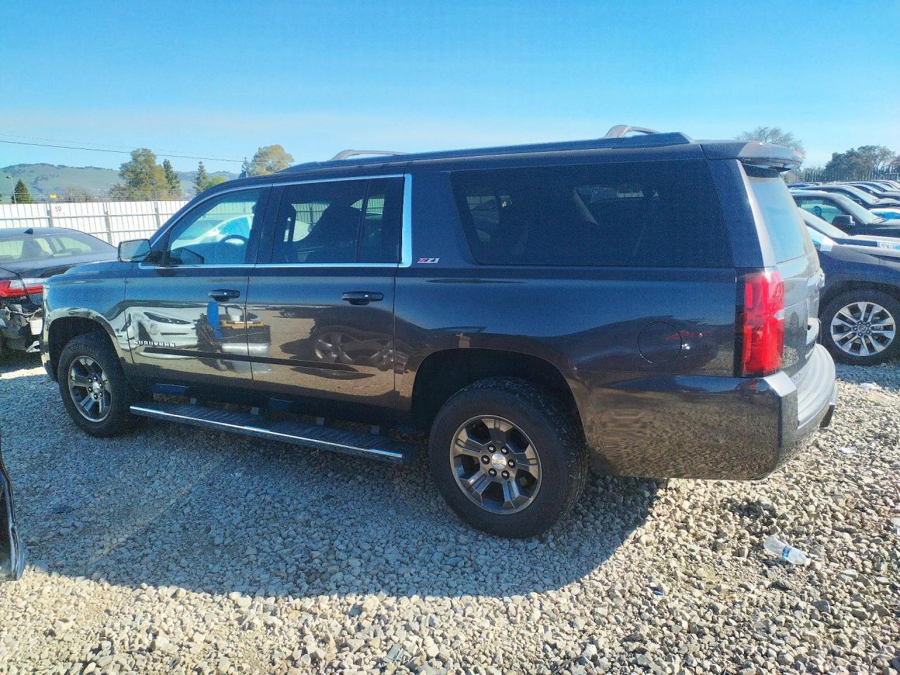 2016 CHEVROLET Suburban