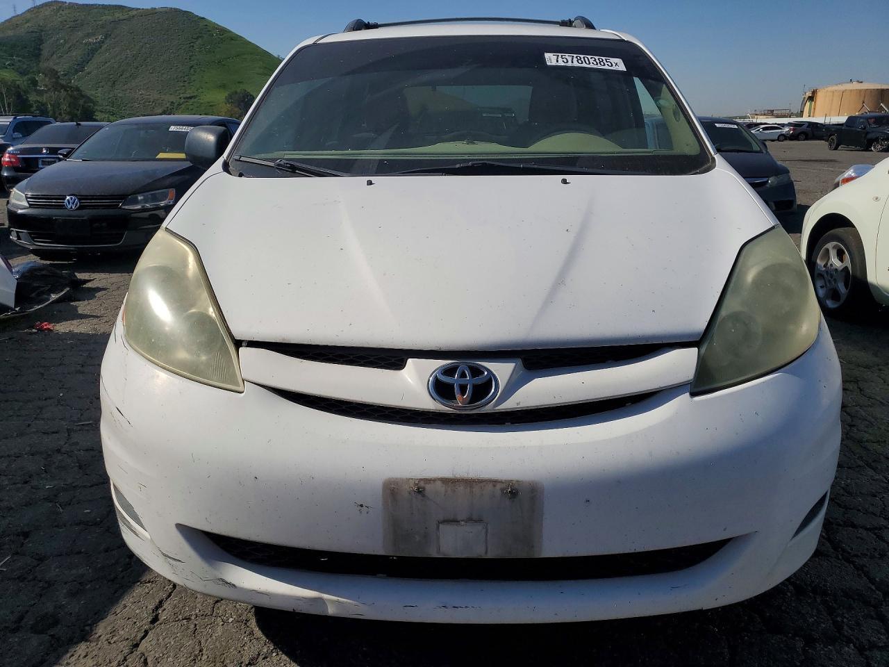 2006 TOYOTA SIENNA