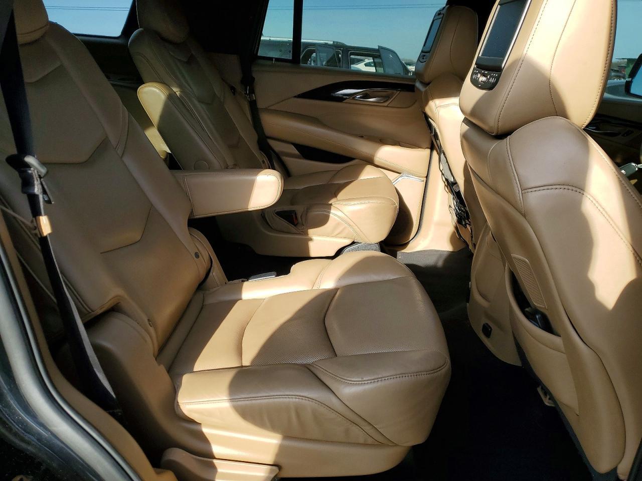 2019 CADILLAC ESCALADE
