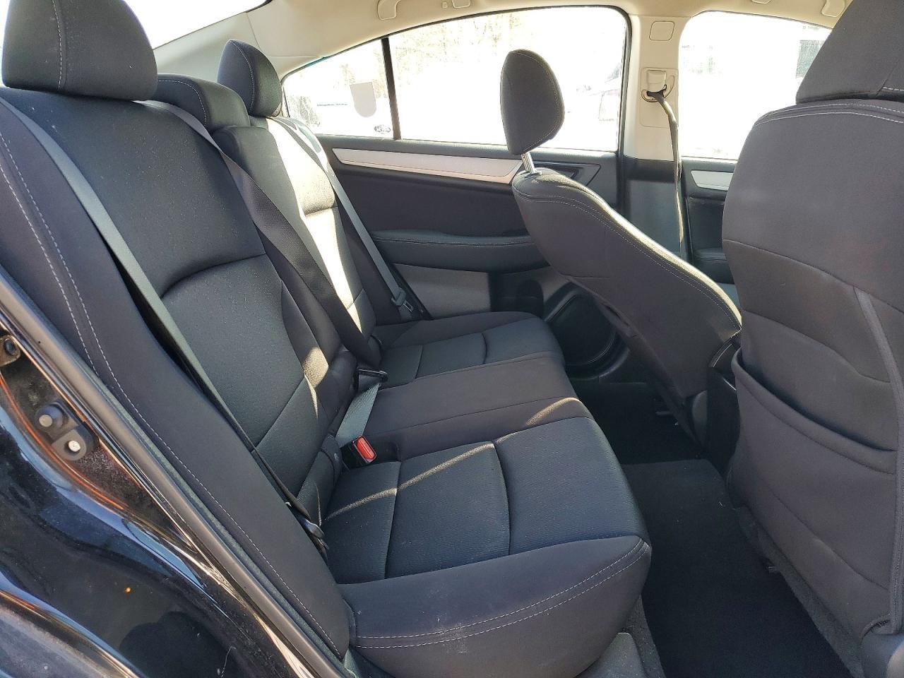 2016 SUBARU Legacy
