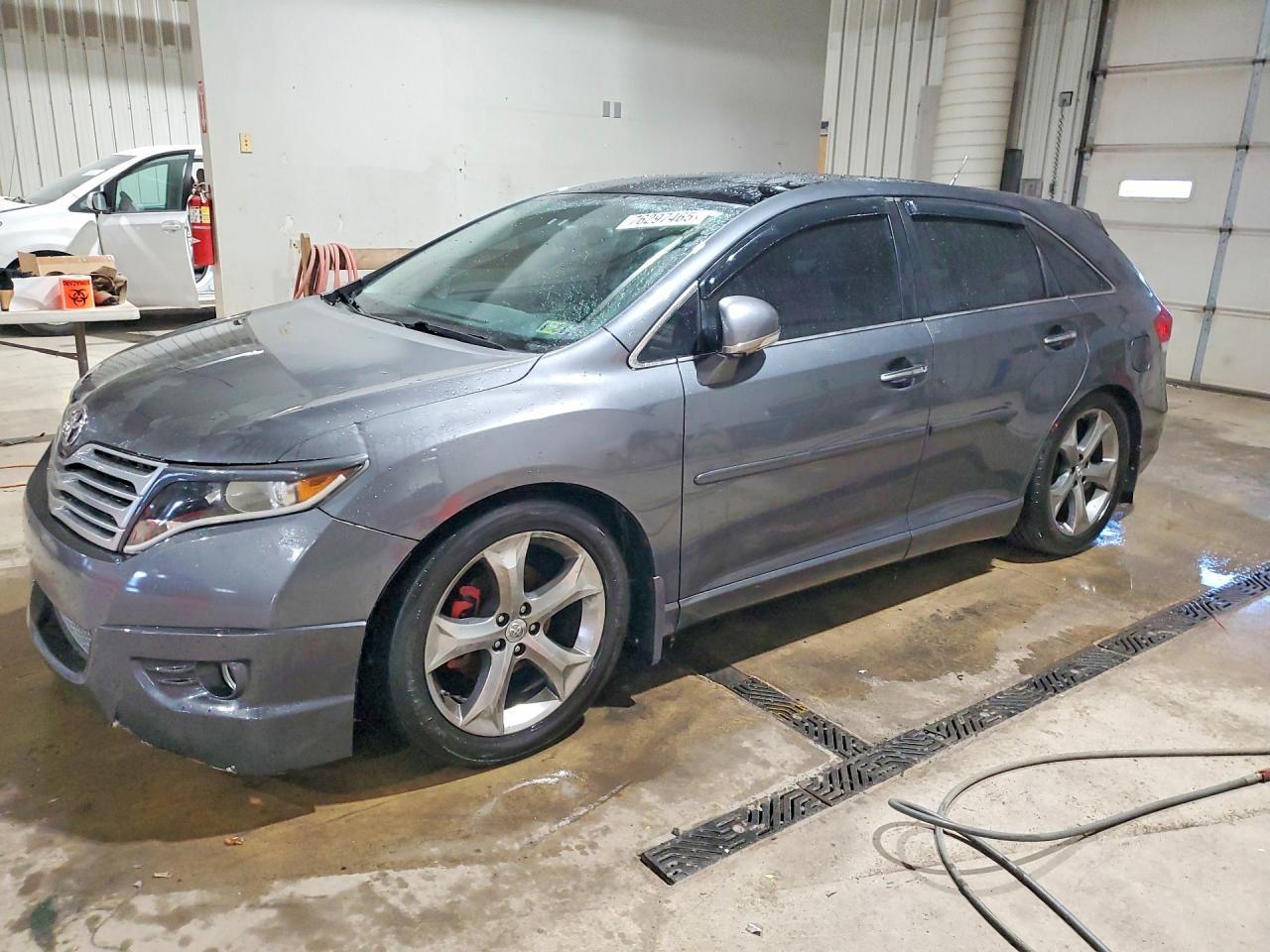 2011 TOYOTA VENZA