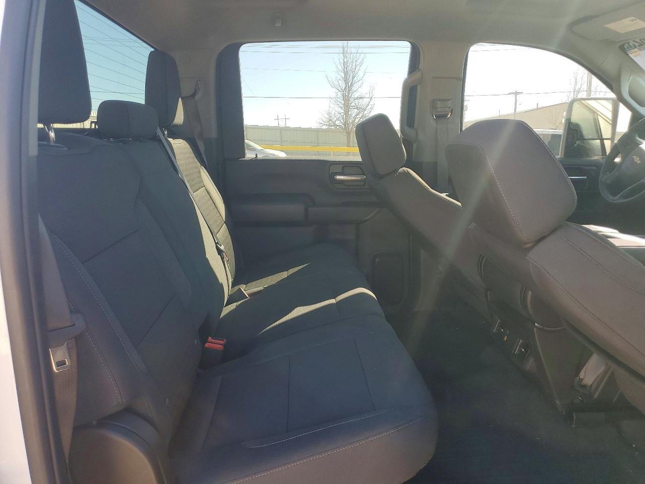 2025 CHEVROLET Silverado