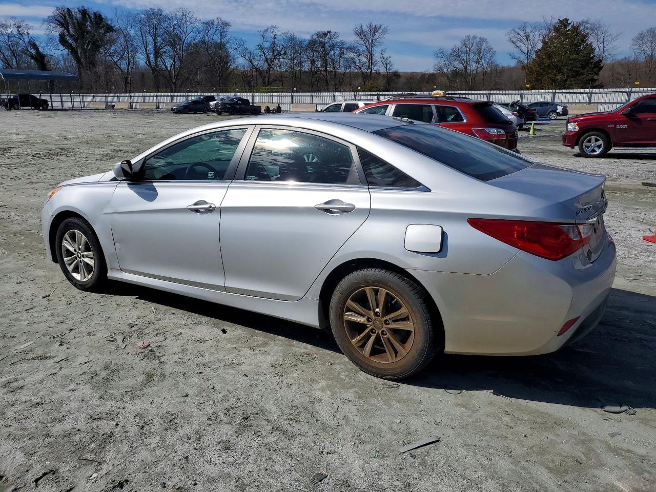 2014 HYUNDAI SONATA