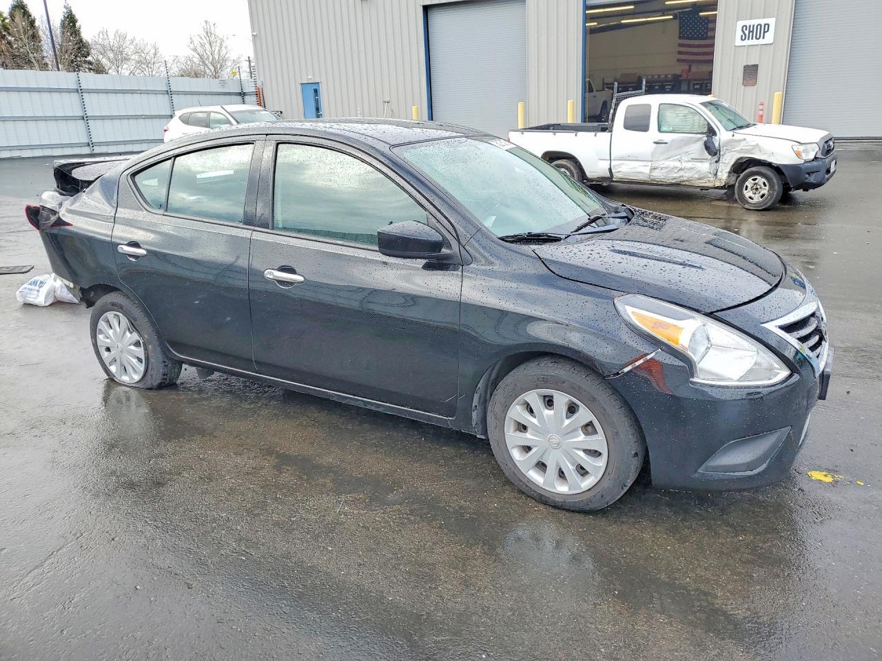 2019 NISSAN VERSA