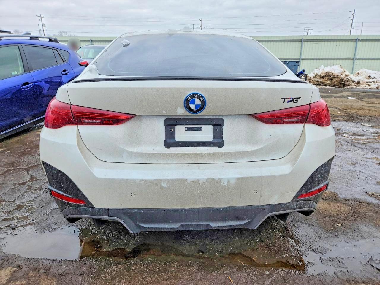 2025 BMW i4