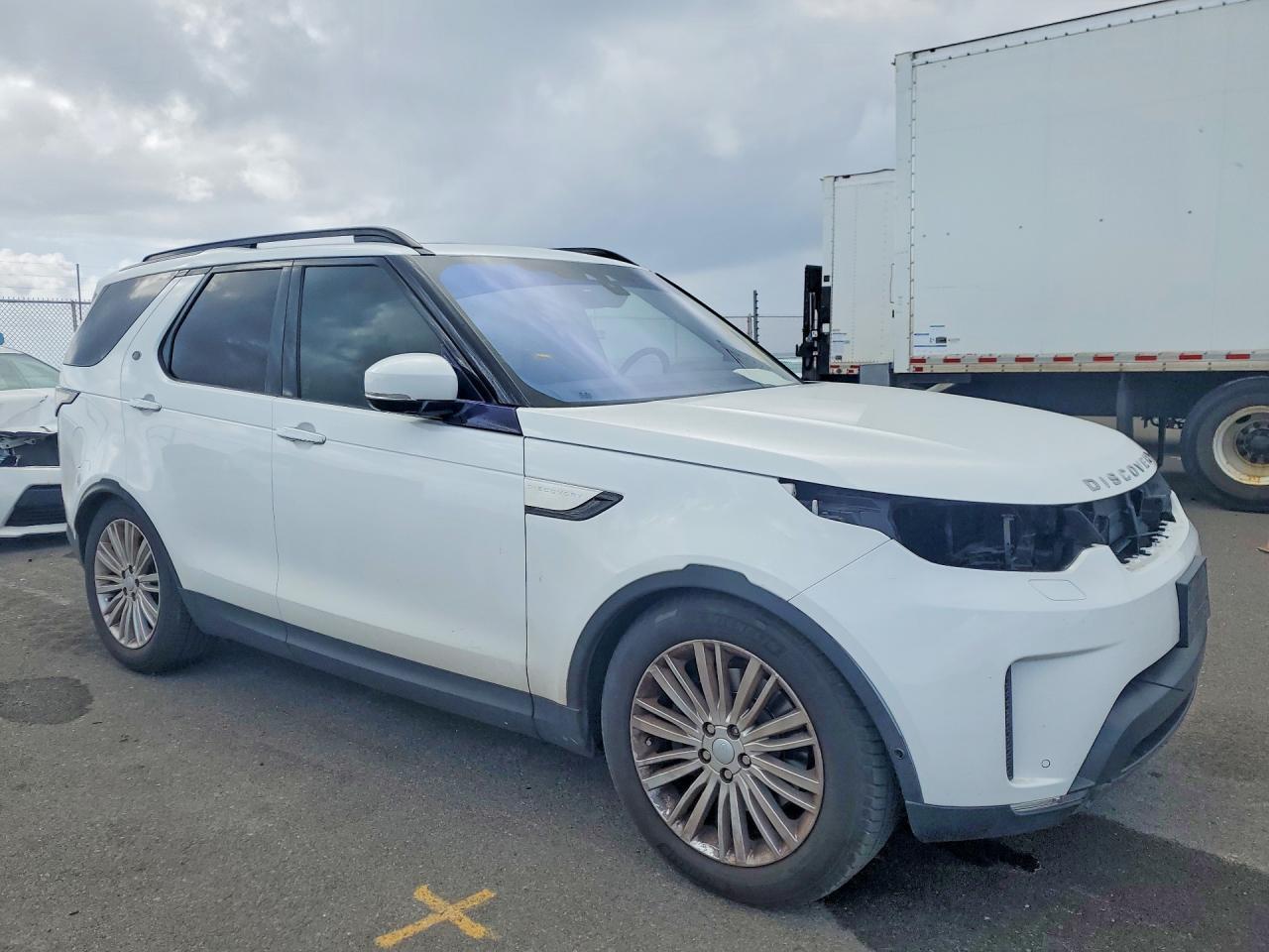 2017 LAND ROVER Discovery