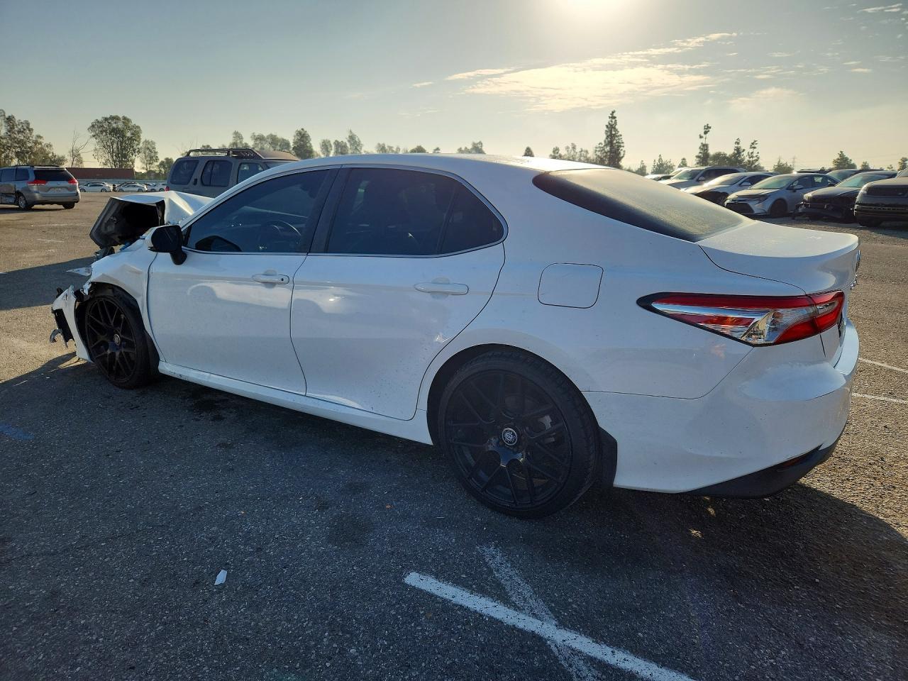 2018 TOYOTA CAMRY