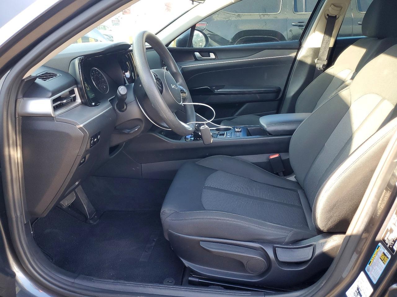 2022 KIA K5