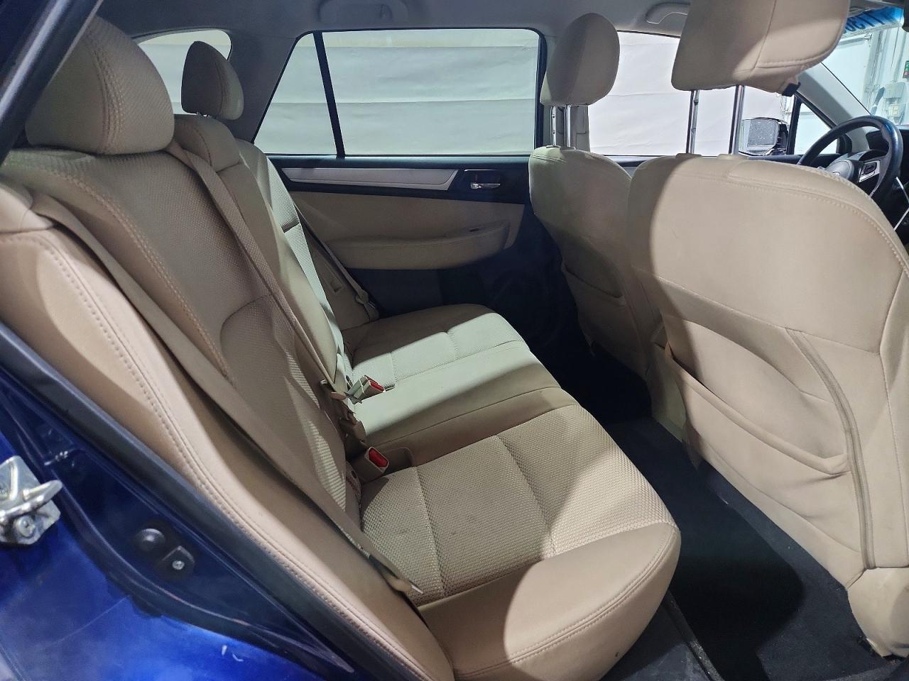 2015 SUBARU Outback