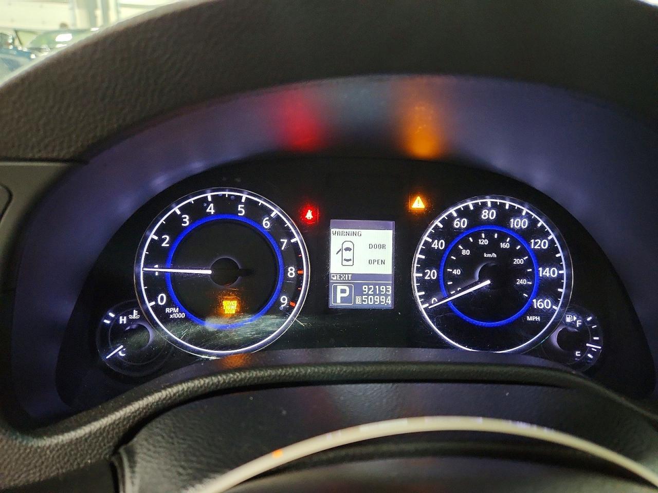 2011 INFINITI G37