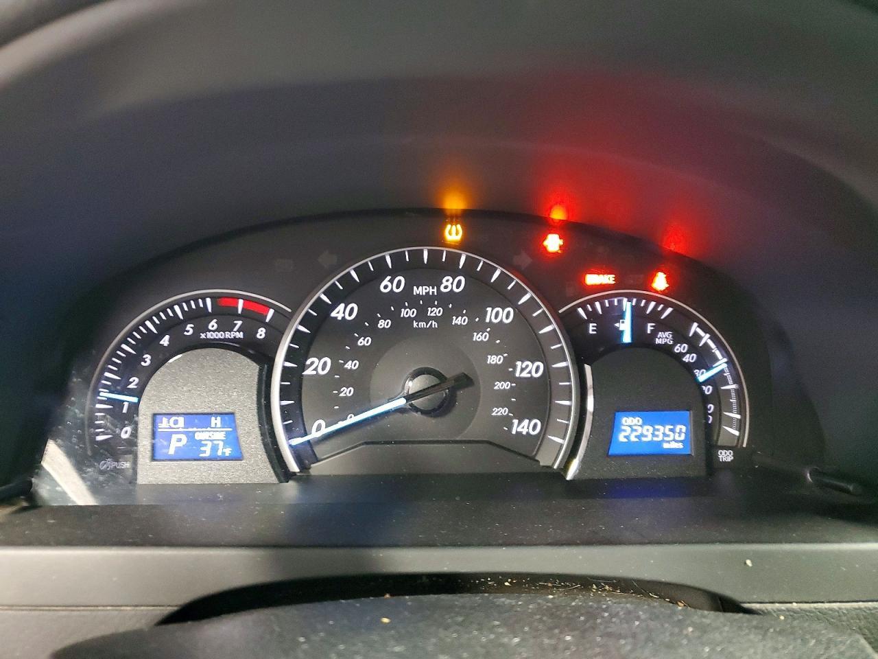 2014 TOYOTA CAMRY