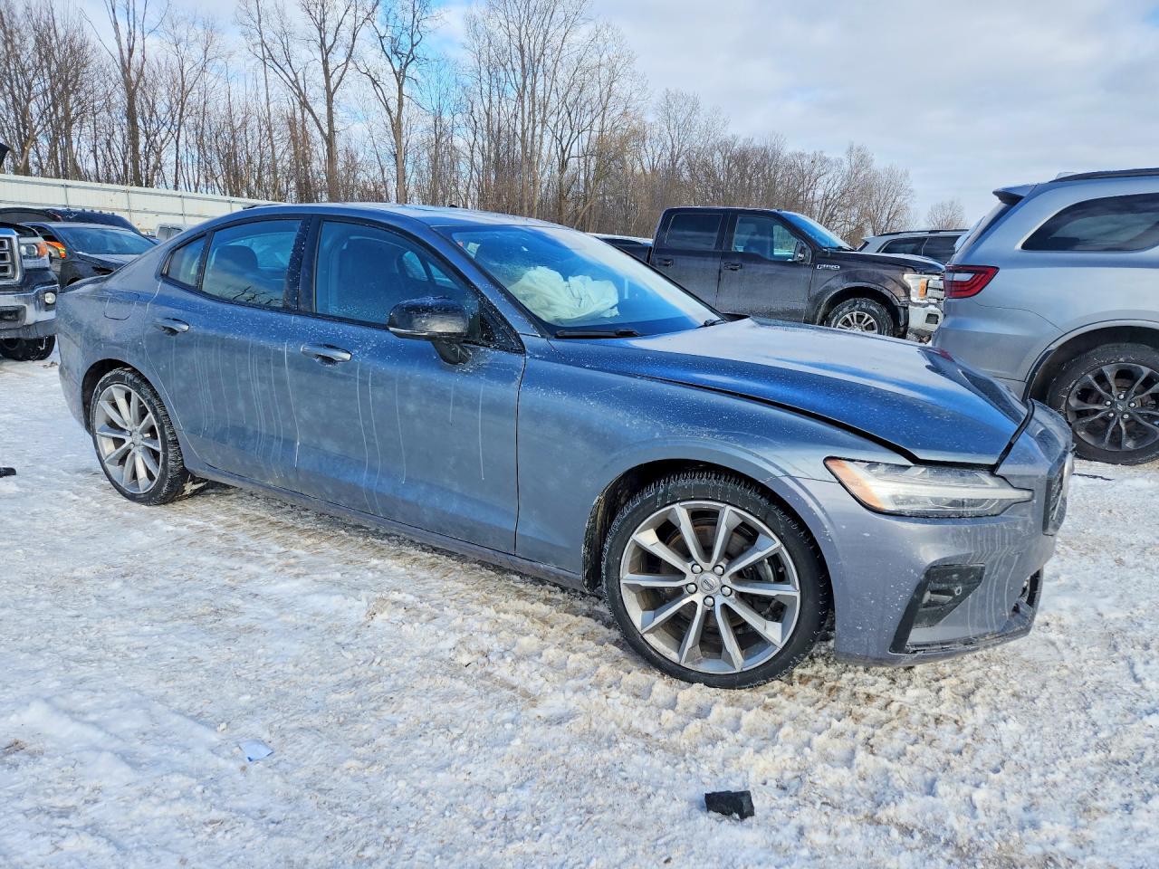 2021 VOLVO S60