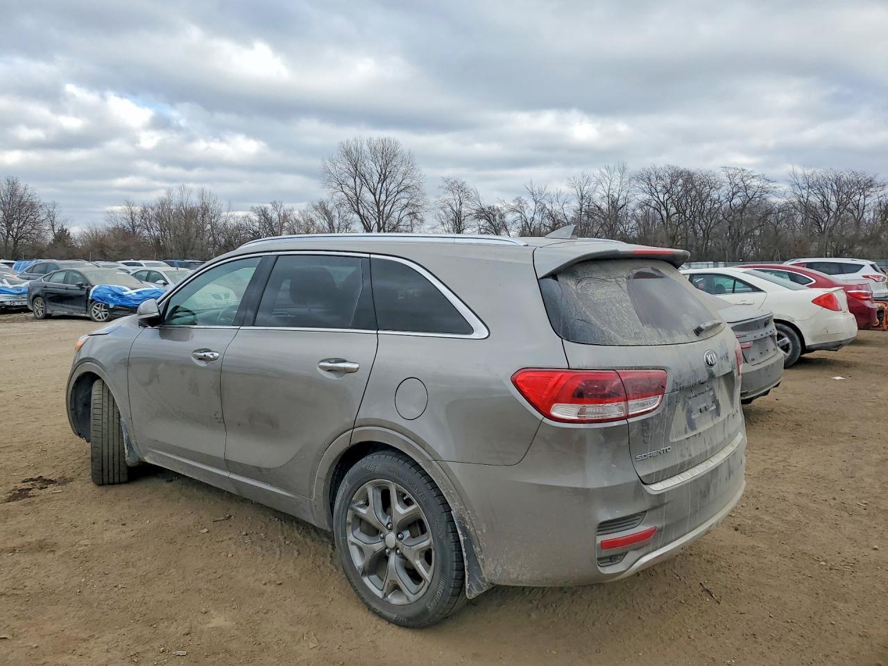 2016 KIA SORENTO