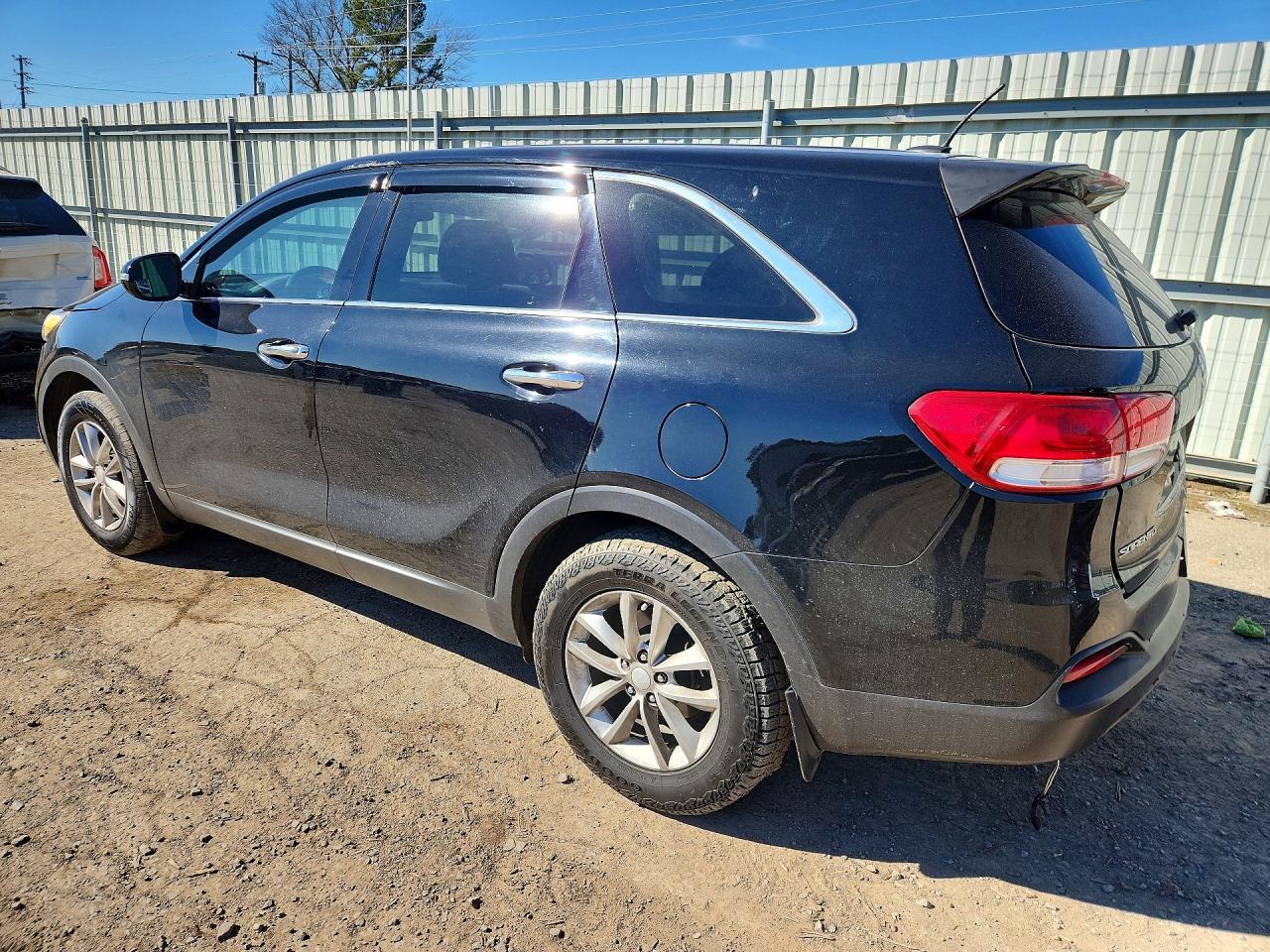 2016 KIA SORENTO