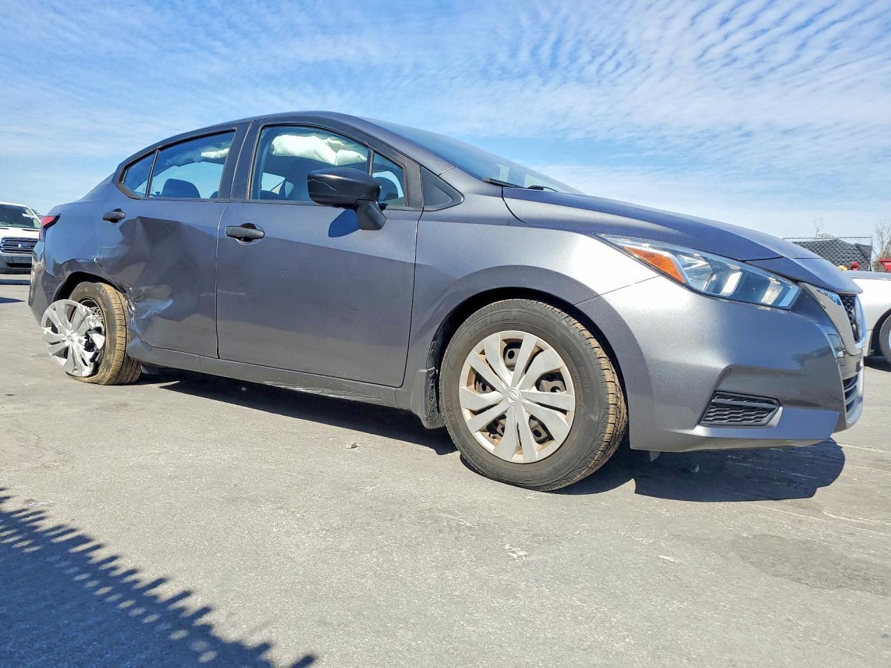 2020 NISSAN VERSA
