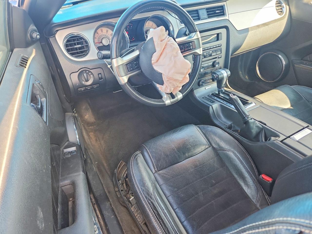 2010 FORD MUSTANG
