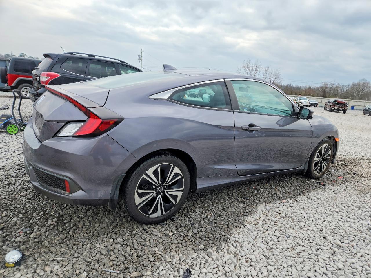2016 HONDA CIVIC
