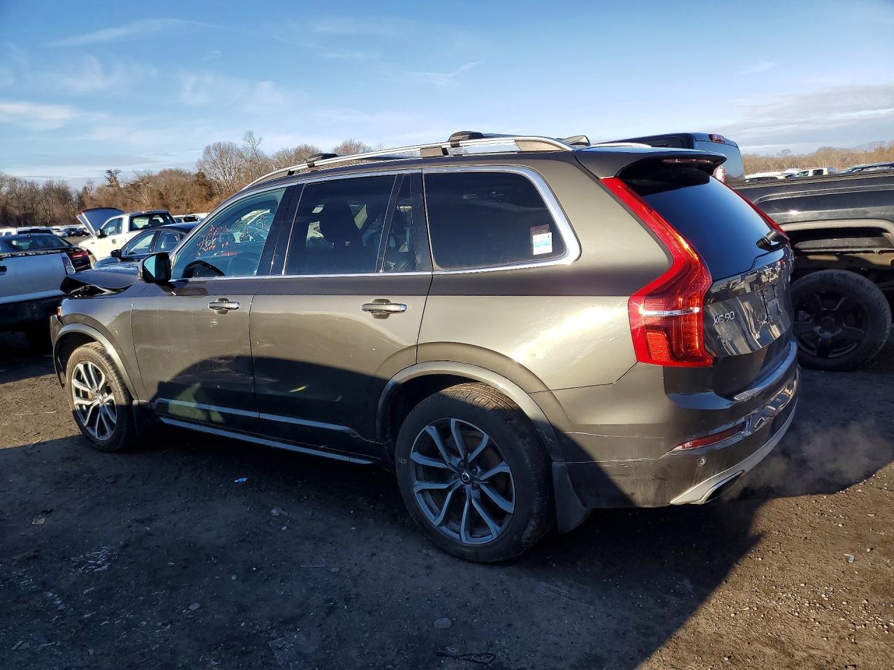 2018 VOLVO XC90