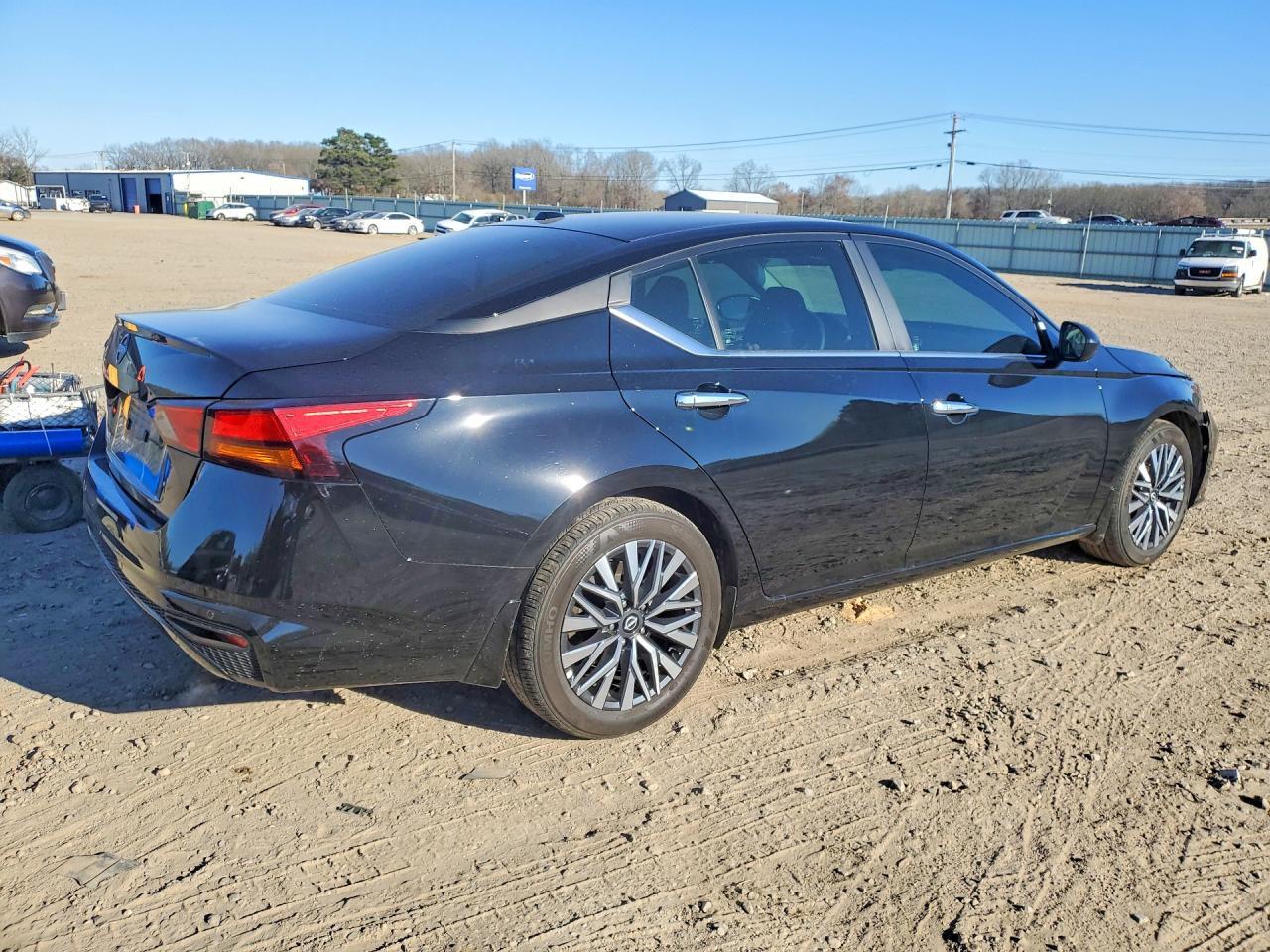 2025 NISSAN ALTIMA