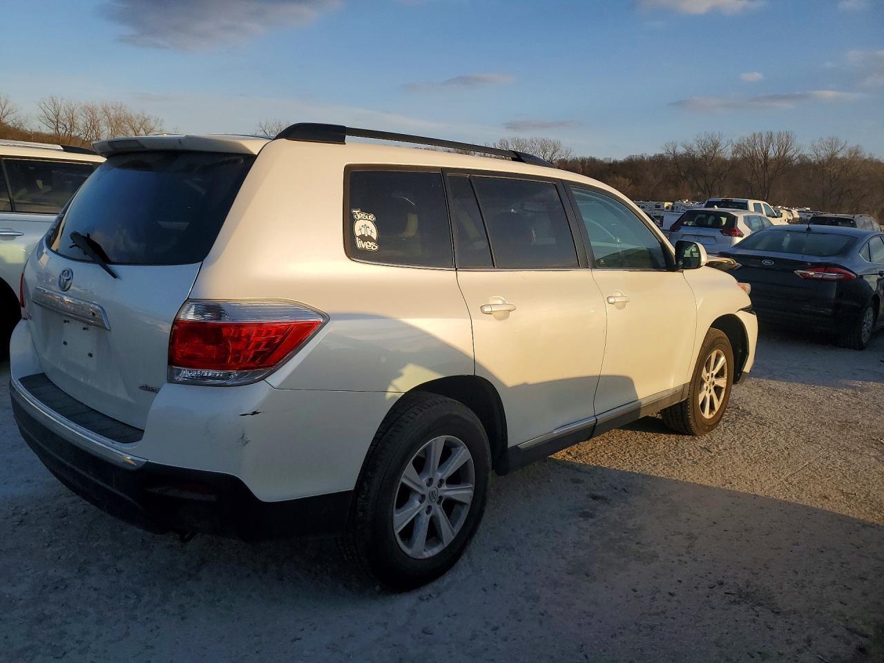 2013 TOYOTA HIGHLANDER