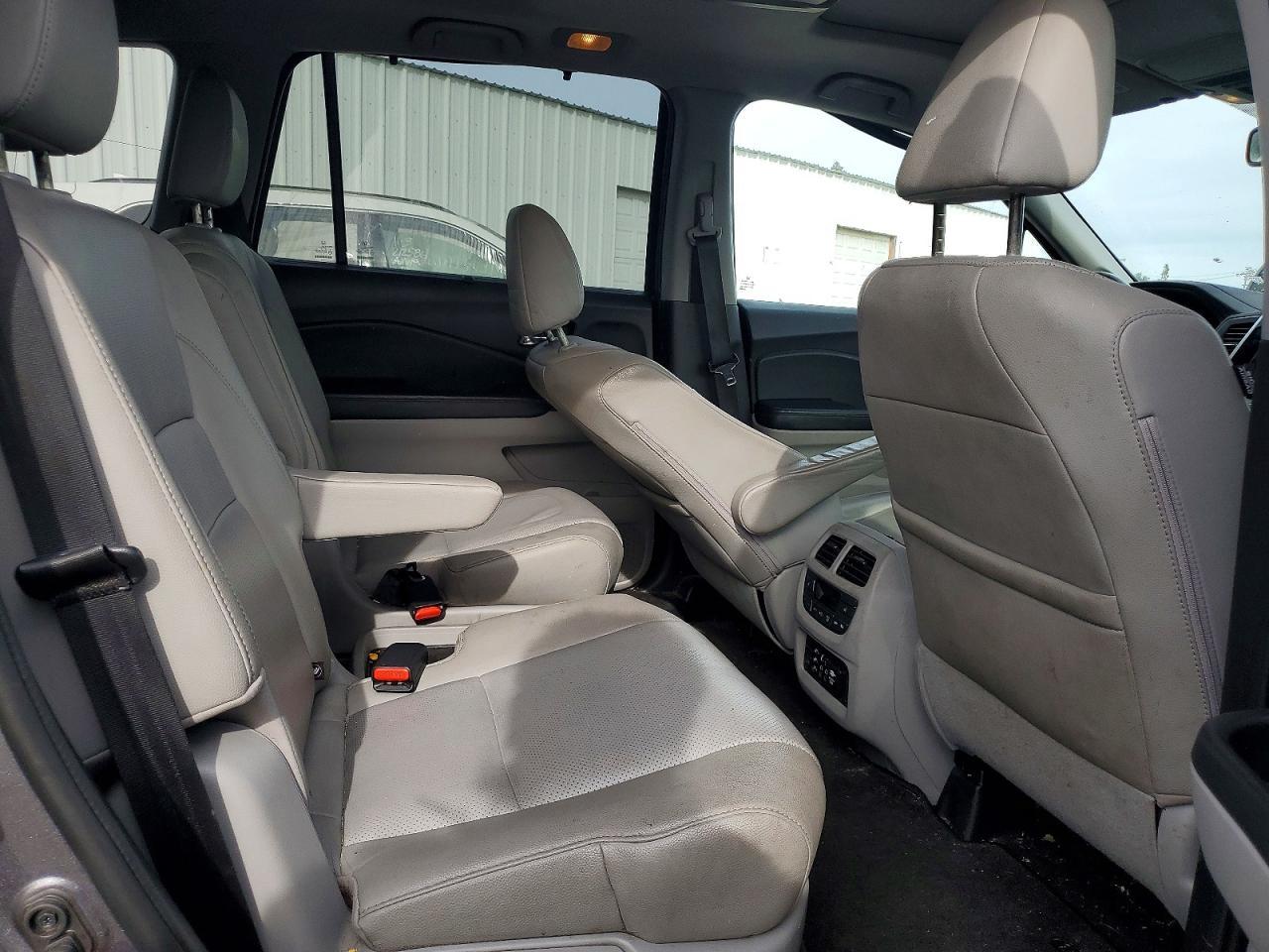 2016 HONDA PILOT