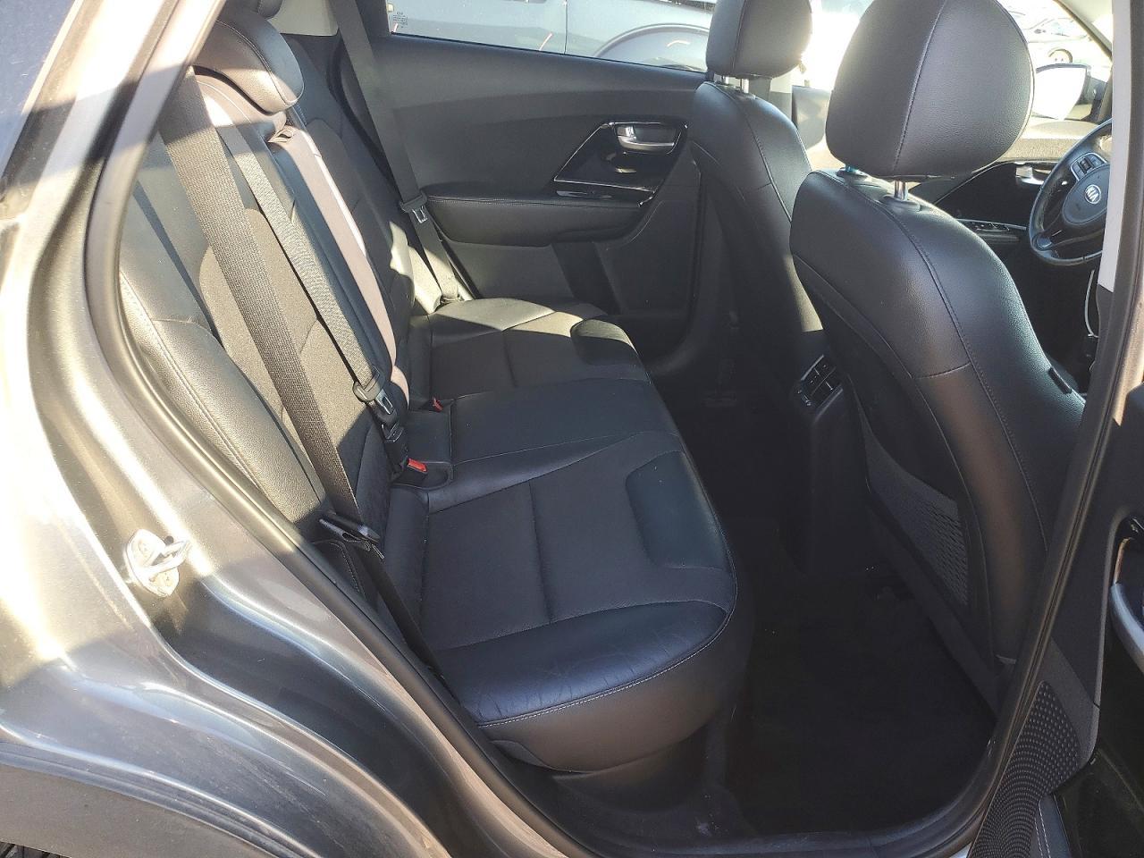 2017 KIA Niro
