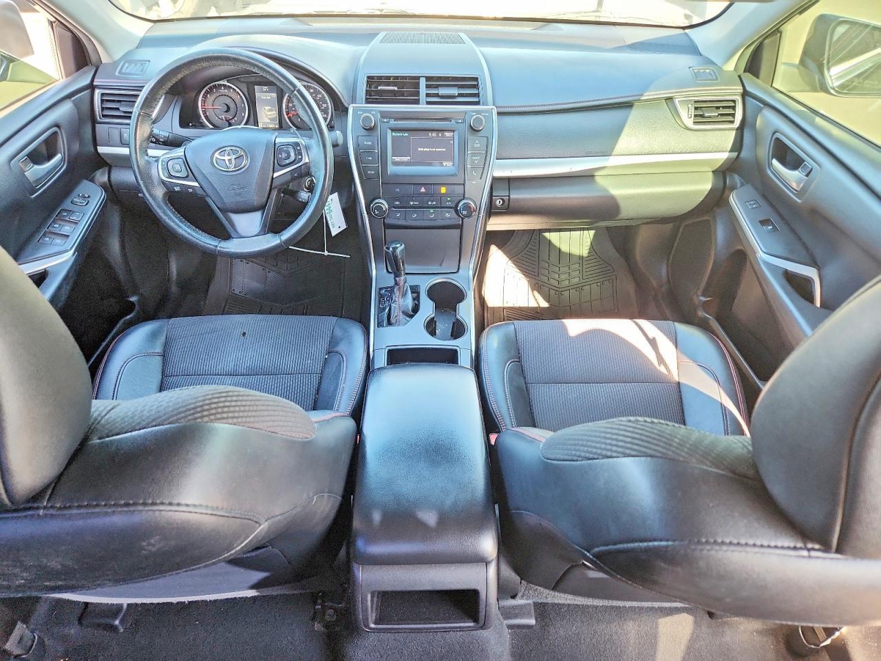 2016 TOYOTA CAMRY