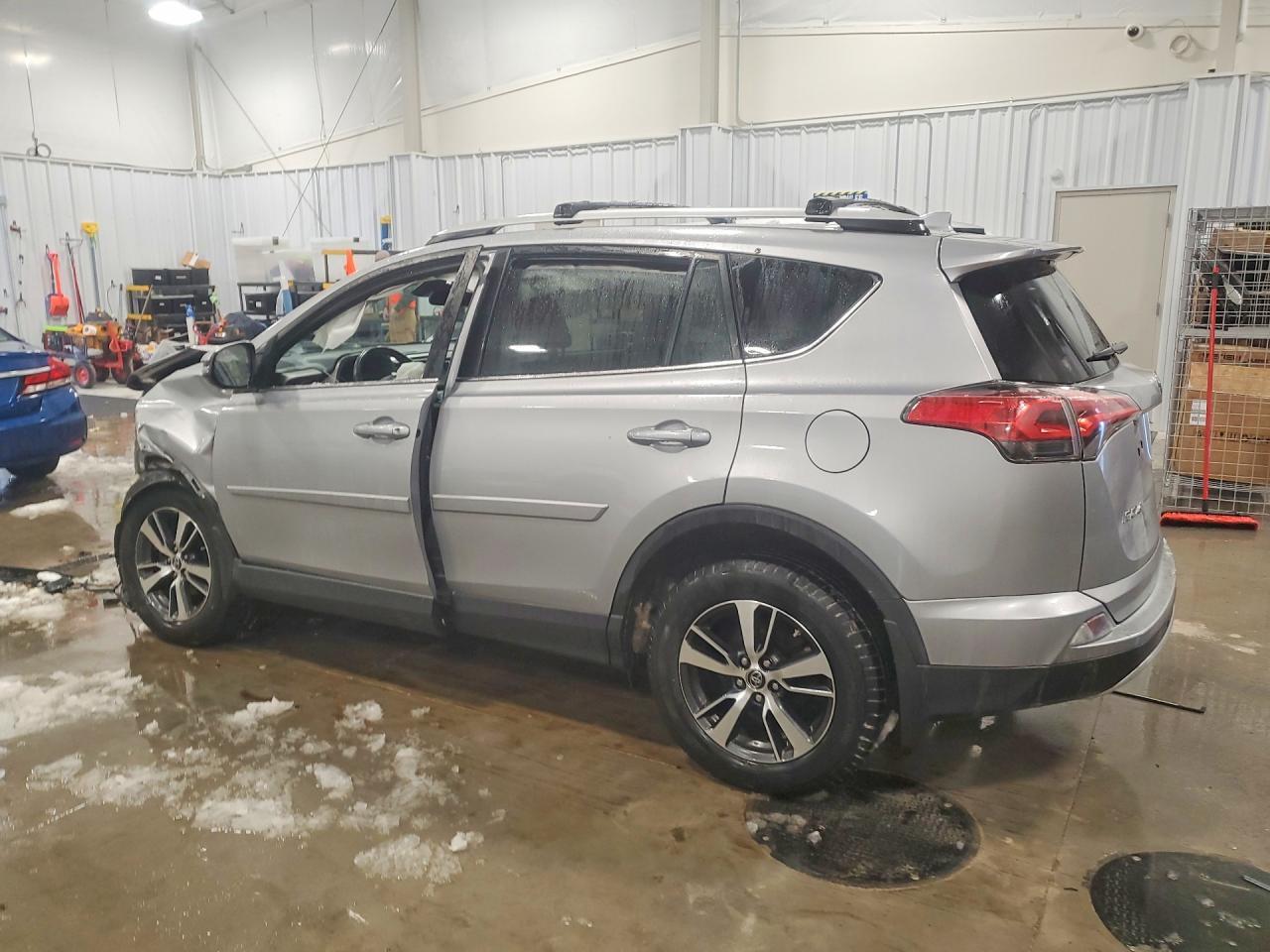 2016 TOYOTA RAV4