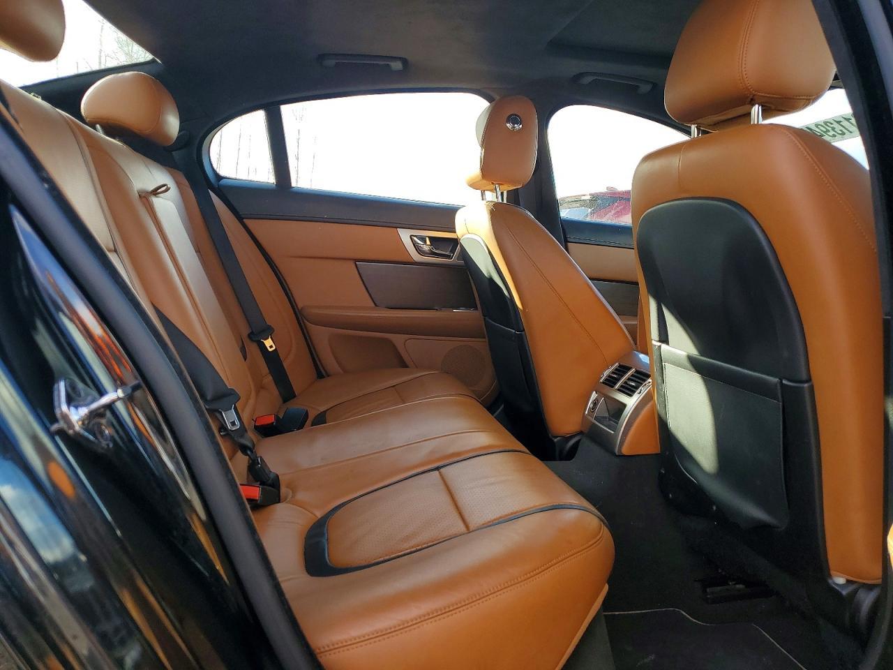 2013 JAGUAR XF