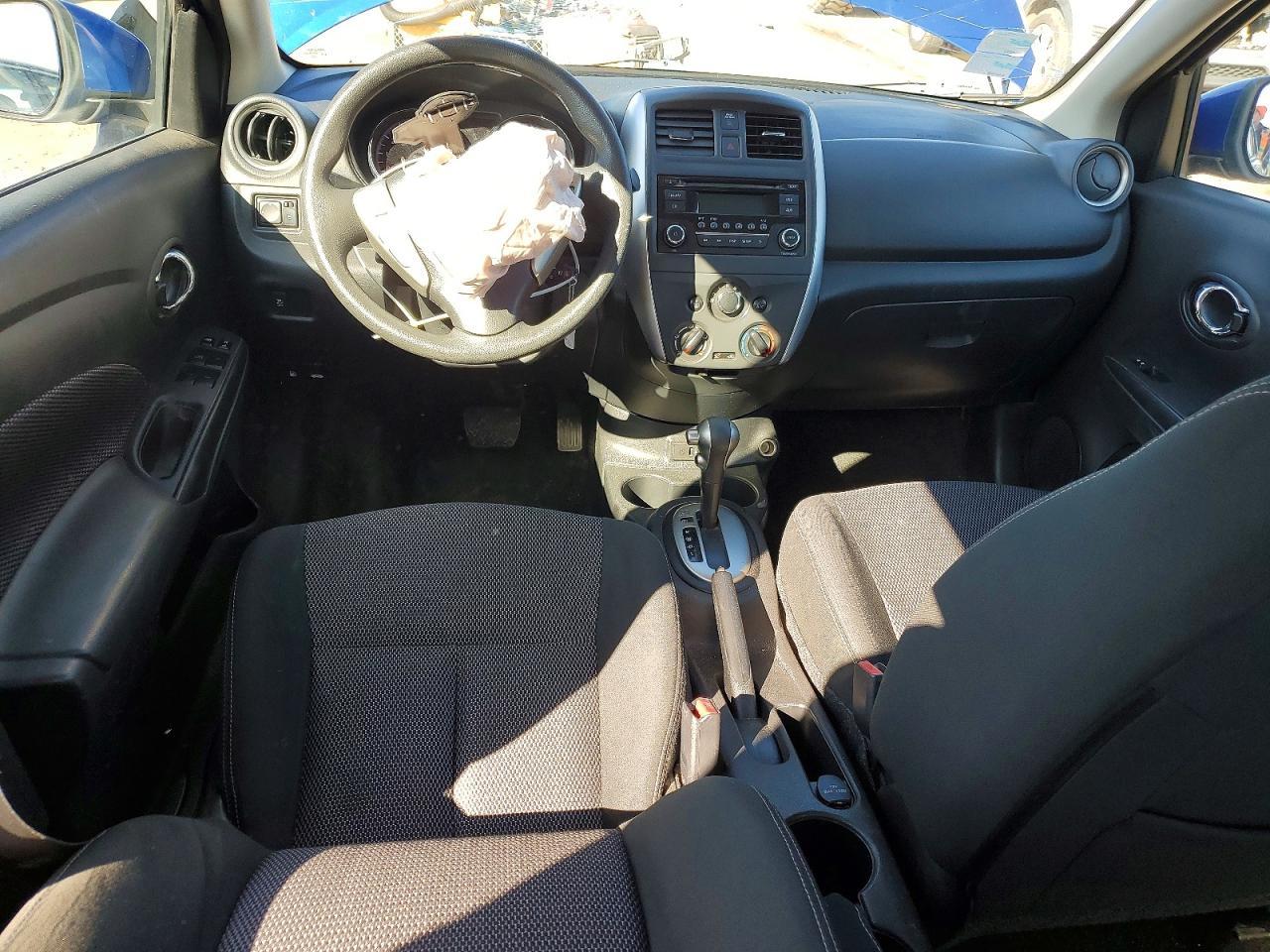 2017 NISSAN VERSA