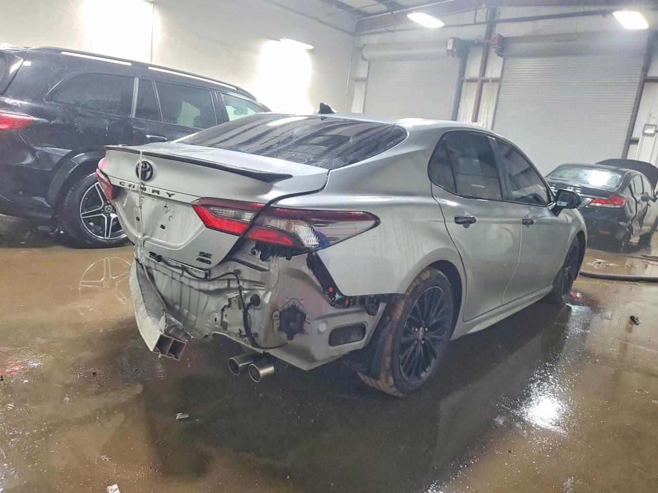 2022 TOYOTA CAMRY