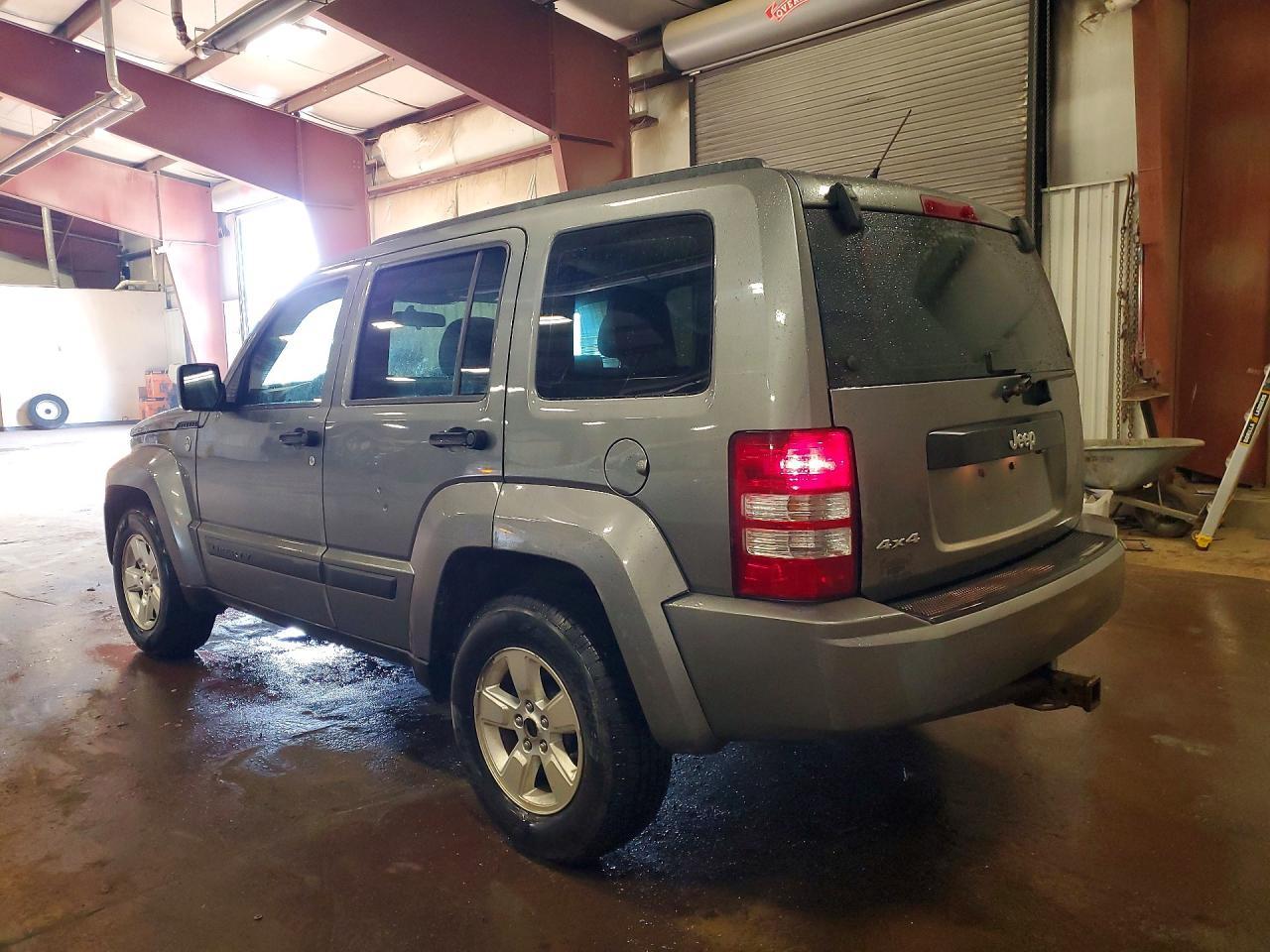 2012 JEEP Liberty