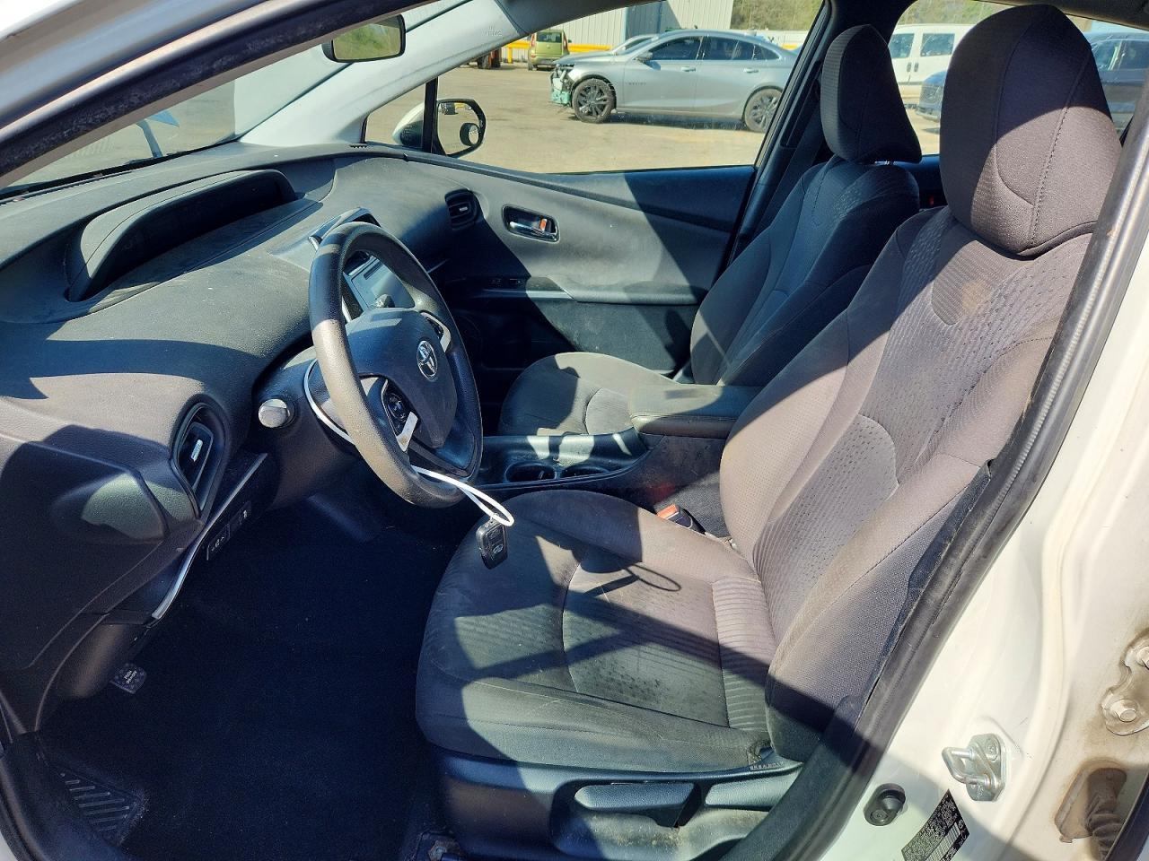 2016 TOYOTA PRIUS