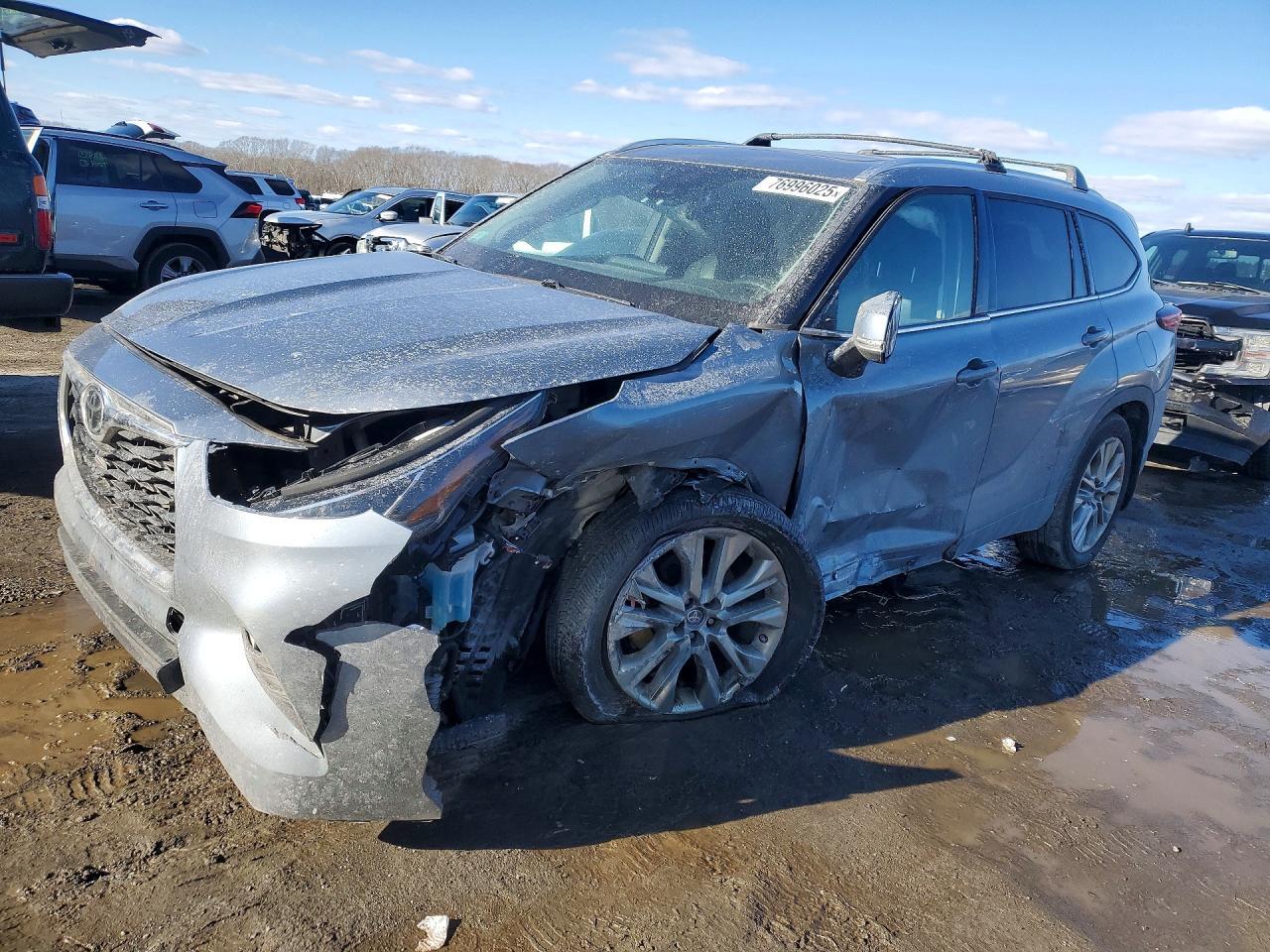 2020 TOYOTA HIGHLANDER