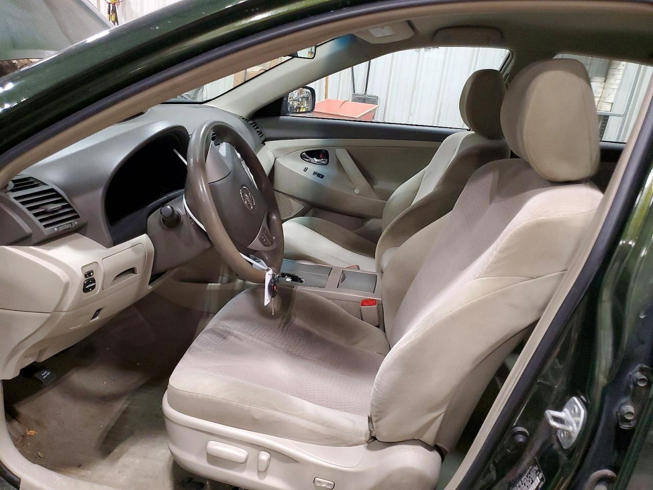 2011 TOYOTA CAMRY