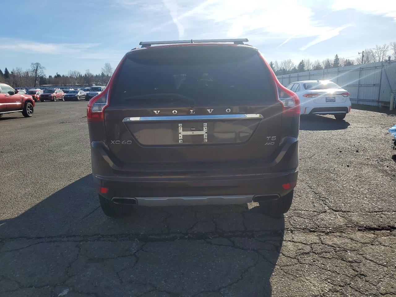 2017 VOLVO XC60