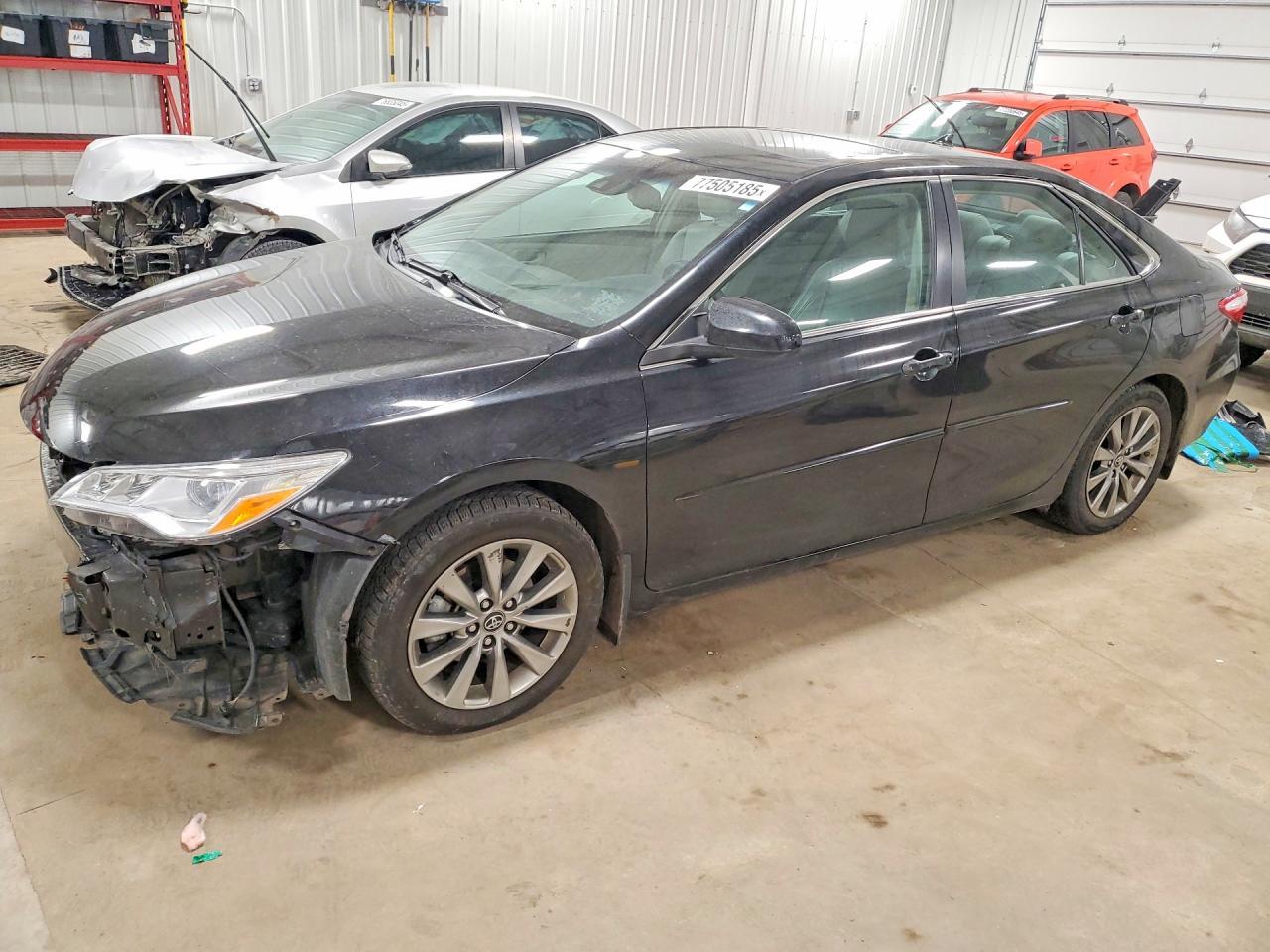 2017 TOYOTA CAMRY