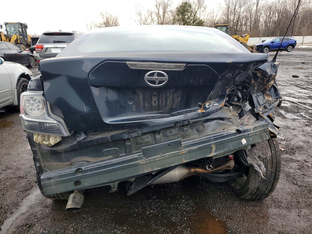 2015 TOYOTA SCION