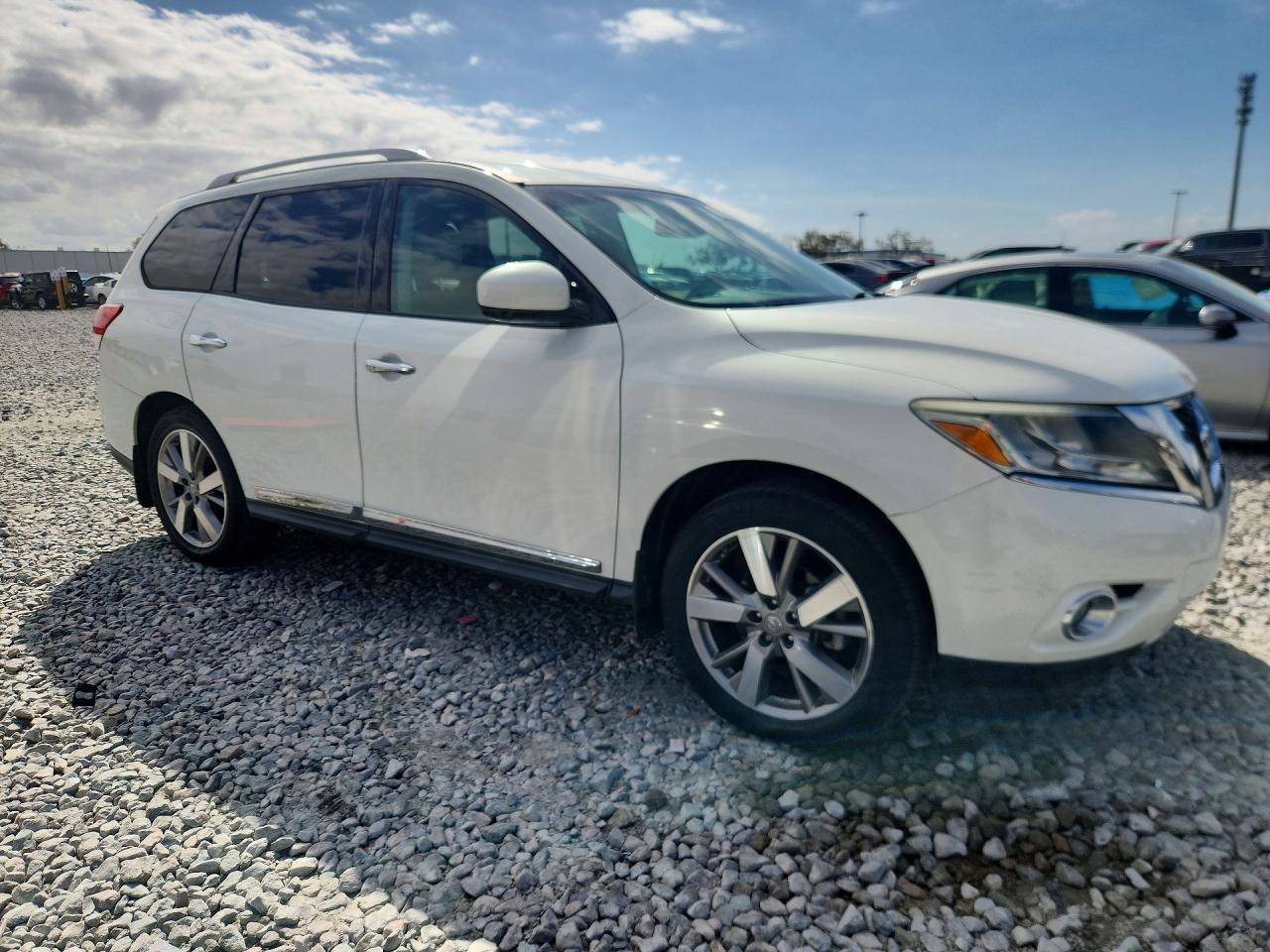 2014 NISSAN PATHFINDER