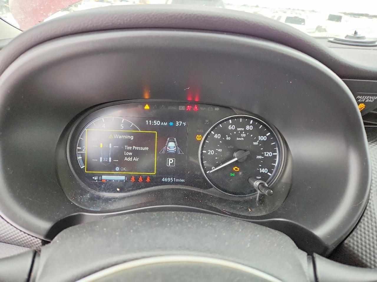 2023 NISSAN KICKS
